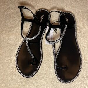 MixIt- patent black & rhinestone rimmed, women’s sz 10 sandals. NWT, sparkle